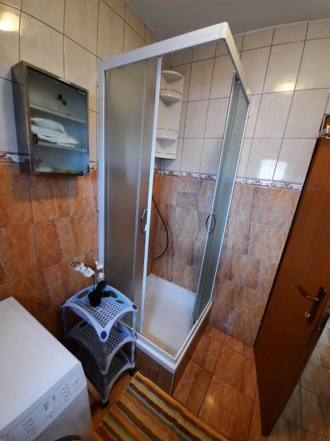 Anita Apartment Vir Exterior photo